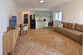 Adora Studio, Piteşti (foto 5)