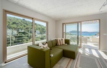 Pet Friendly Home In Rogoznica, Rogoznica (photo 5)