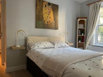 Stylish apt in a 1938 building with parking, Londra (foto 3)