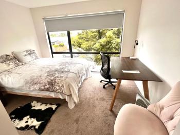 New town house room in Green lane, Окленд (фото 3)