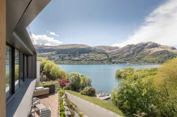 Willow Waters - lakeside luxury - a Relax it's Done holiday home, Frankton (fotografie 3)
