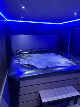Hot tub hideaway, Manchester (fotografie 2)