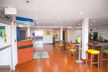 Microtel Inn & Suites by Wyndham Daphne, Daphne (zdjęcie 5)