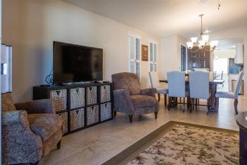 Cozy, quiet house, covered patio dining, sun room, Chandler (photo 4)