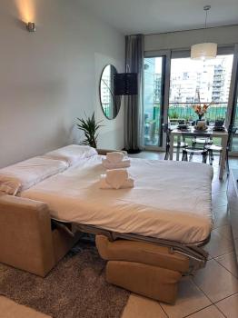 Oasi di Relax con Box Privato e Balcone, vicino M1, Mediolan (zdjęcie 2)