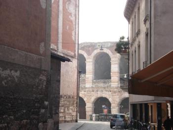 B&B Quo Vadis Arena, Verona (photo 2)