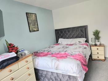 A cosy room with a king-sized bed & Netflix TV, Birmingham (zdjęcie 4)