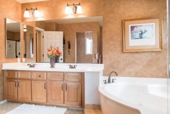 Elegant beautiful home With Pool & Heated Spa, Las Vegas (photo 5)