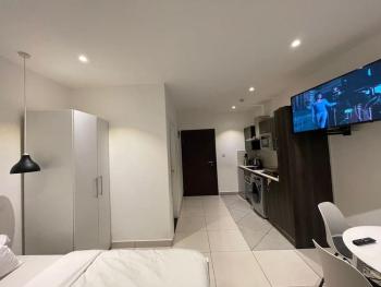 Super Studio - Embassy Gardens, Аккра (фото 2)