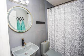 806 Oasis at Ave U! 1Bedroom and 1Bath, Lubbock (photo 2)