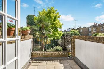 Lovely large 1 bed renovated flat w balcony & 600MB WiFi, Londýn (fotografie 3)
