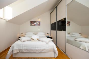 Apartment Dome, Split (photo 3)
