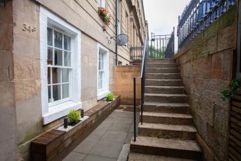 Beautiful 2 Bed Flat with a Private Terrace, Glasgow (Foto 4)