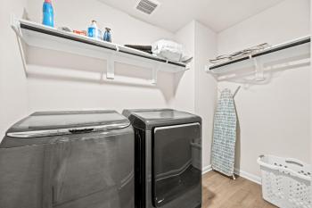 Villa, Newly Built 5BR, Sleeps 13, Close to Dallas, Dallas (Foto 3)