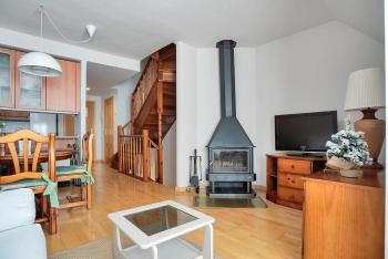 Argualas - Triplex con piscina - By CARDI Suites, Panticosa (fotografie 2)