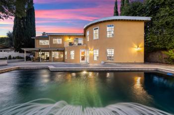 Villa Oasis: Unrivaled Views & Endless Space, Los Angeles (photo 5)