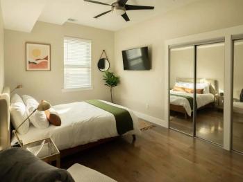 Downtown, contemporary, 2 bedroom, Roof Terrace! 4A, Savannah (foto 4)