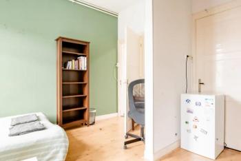 Cozy private room in shared apartment, close to beach and city center, L'Aia (foto 5)
