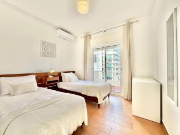 Direct Beach Access with Sea View, AC & WiFi, Quarteira (fotografie 5)