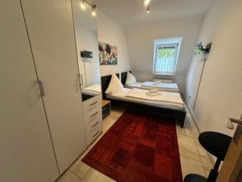City center - 4 room apartment with kitchen and 2 bathrooms, Nürnberg (photo 3)