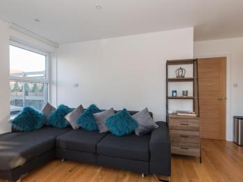 Modern Apartment with River View in Central Windsor, Windsor (foto 5)