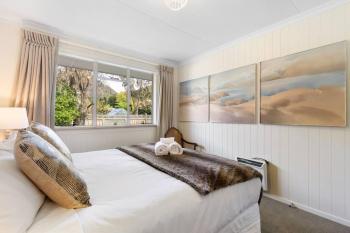 Central Arrowtown - 4 Beds and Hot Tub!, Arrowtown (fotografie 4)