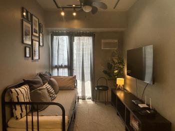 Cozy and Quiet Space with Pool Access, Manila (photo 2)