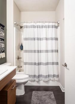 Curated, New Build Condo on TART Trail, With Bikes, Traverse City (foto 5)