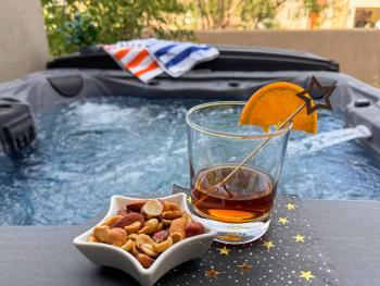 Stargazer – Luxury Condo, Rooftop Views, Private Hot Tub, St. George (photo 4)