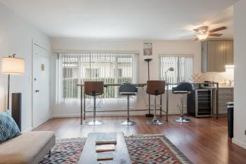 Sawtelle Serenity- Modern Comfort, Los Angeles (fotografie 2)