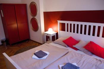 Budget Apartment, Prague (photo 3)