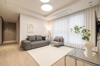 Stylish Modern Condo, 3 Bedrooms, 2 Bathrooms, 4 Air Conditioners, 65-inch TV, Laundry Machine & Dryer, Seul (foto 4)