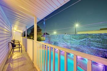Large House, 15 Beds, Heated Pool, Hot Tub, BBQ, Close to Strip, Las Vegas (zdjęcie 5)