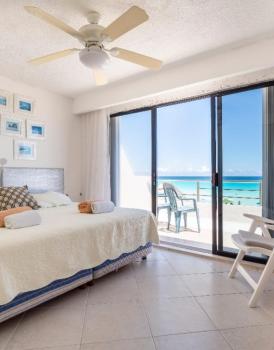 Ocean view front beach villa, Cancún (photo 4)
