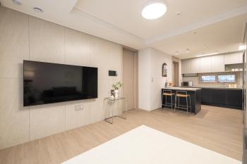 Stylish Modern Condo, 3 Bedrooms, 2 Bathrooms, 4 Air Conditioners, 65-inch TV, Laundry Machine & Dryer, Seul (foto 3)