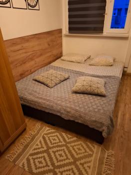 NightHost Robotnicza 32 m 328 Wrocław free parking, Breslau (Foto 4)