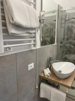 Cavour16 rent bedrooms, Janov (fotografie 4)