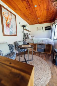 Meadowbrook Tiny House - Stay among the best wineries in Orange, Orange (photo 3)