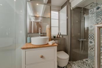 Stylish Getaway in a Mezzanine Flat by the Castle, Lisbonne (photo 4)