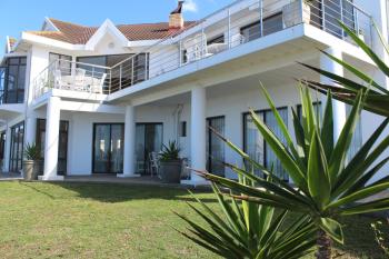At The Waves, Jeffrey's Bay, Jeffreys Bay (foto 2)