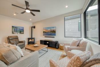 Lightning Run at Palisades - 3 BR 3 BA Condo steps to Palisades Tahoe- Ski Shuttle, Olympic Valley (photo 3)