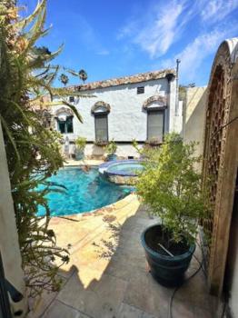 New Private Villa By Beverly Hills and The Grove Spacious 2 Story Unit in the Best Part of LA, Los Angeles (photo 5)