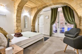 12 -16 , Pacifiku Scicluna, Birgu (foto 4)