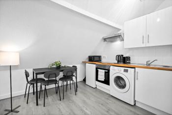 Modern Apartment - Accommodates 4 - On Street Parking Available 2CR, Birmingham (fotografie 3)