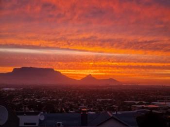 Grace Space in Plattekloof, Cape Town (foto 4)