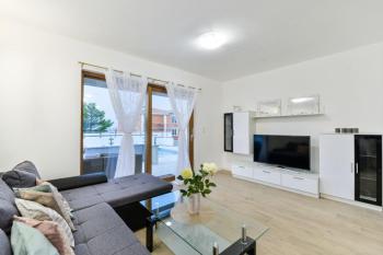 Villa with roof terrace 50 meters from the beach- by TA Leut Agency, Zaton (foto 2)
