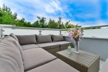 Villa with roof terrace 50 meters from the beach- by TA Leut Agency, Zaton (foto 4)