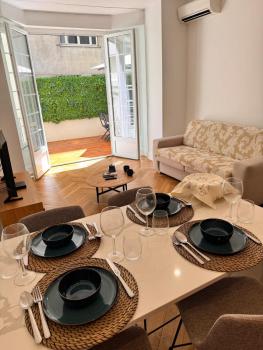 Luxury Central Condo with Private Terrace in Nice, Ницца (фото 4)
