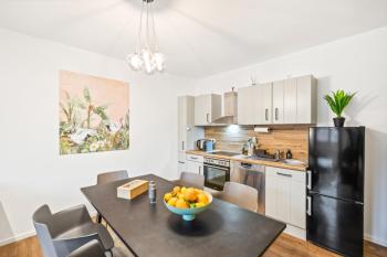 Apartment Kranich mit 3 Zimmern, top Infrastrukturlage HH Langenhorn, nähe Airport, Boxspringbetten und Arbeitsplätzen mit Glasfaser WLAN, Hamburgo (foto 3)