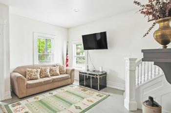 4BR Gem in Detroit North End Downtown Nearby, Détroit (photo 4)
